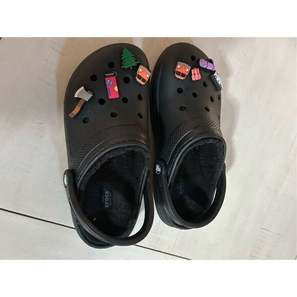 CROCS Fleece Lined  Black Clogs - Picture 4 of 8